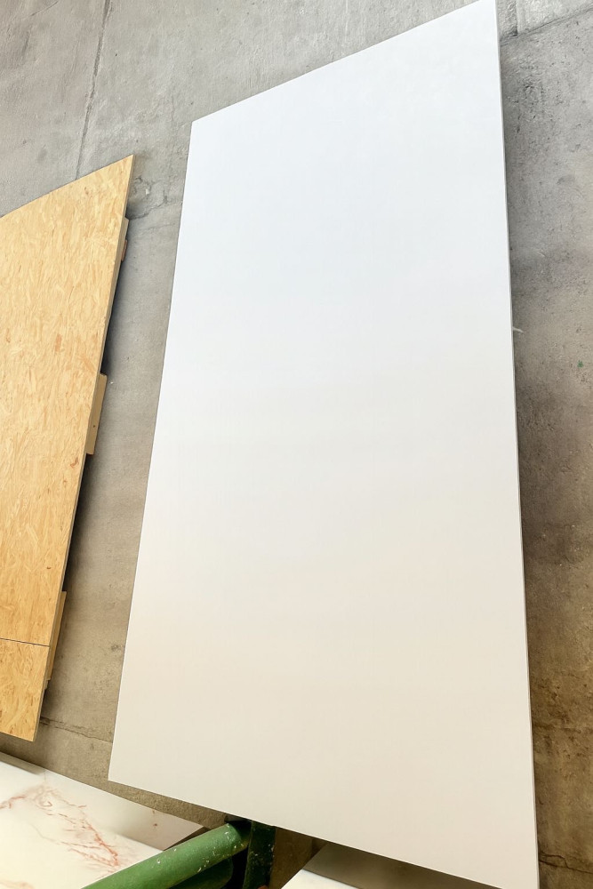 Czysta biel połysk 280 cm x 122 cm